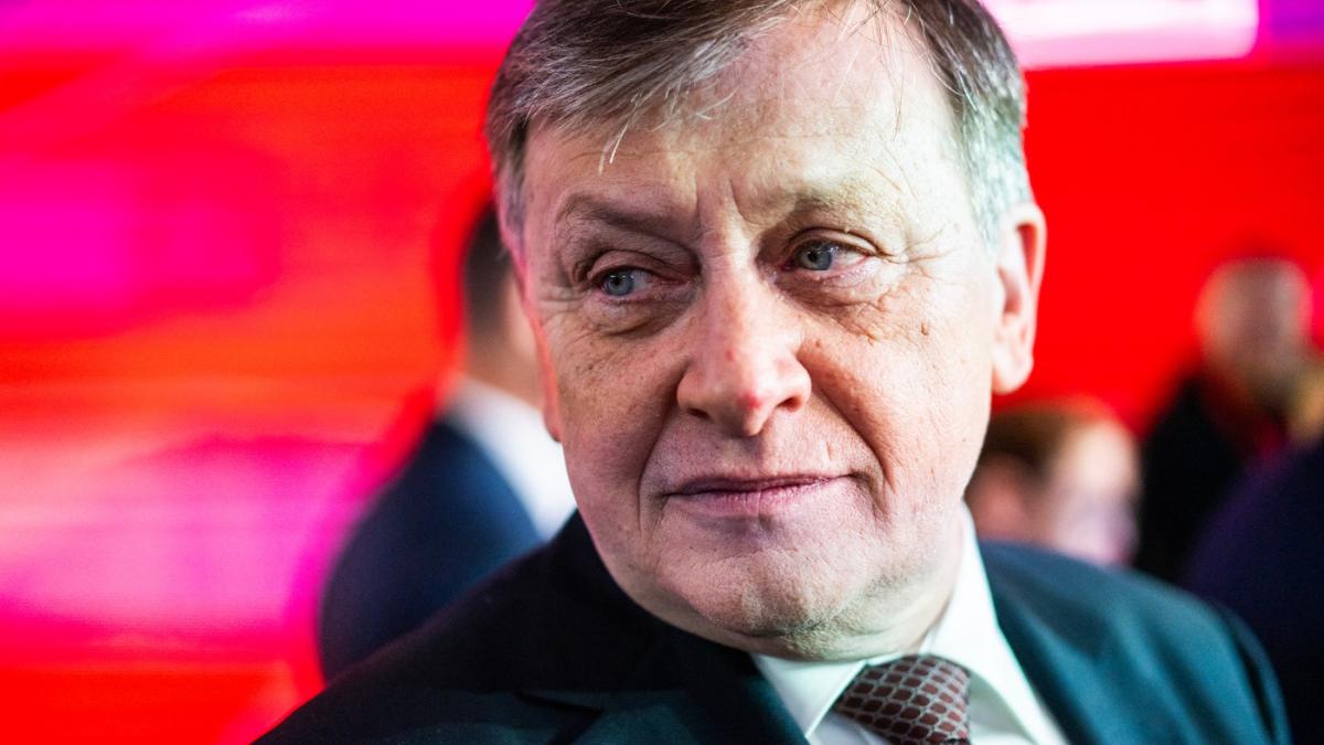 crin antonescu trebuie sa protejam companiile romanesti de efectele unui razboi comercial sua ue