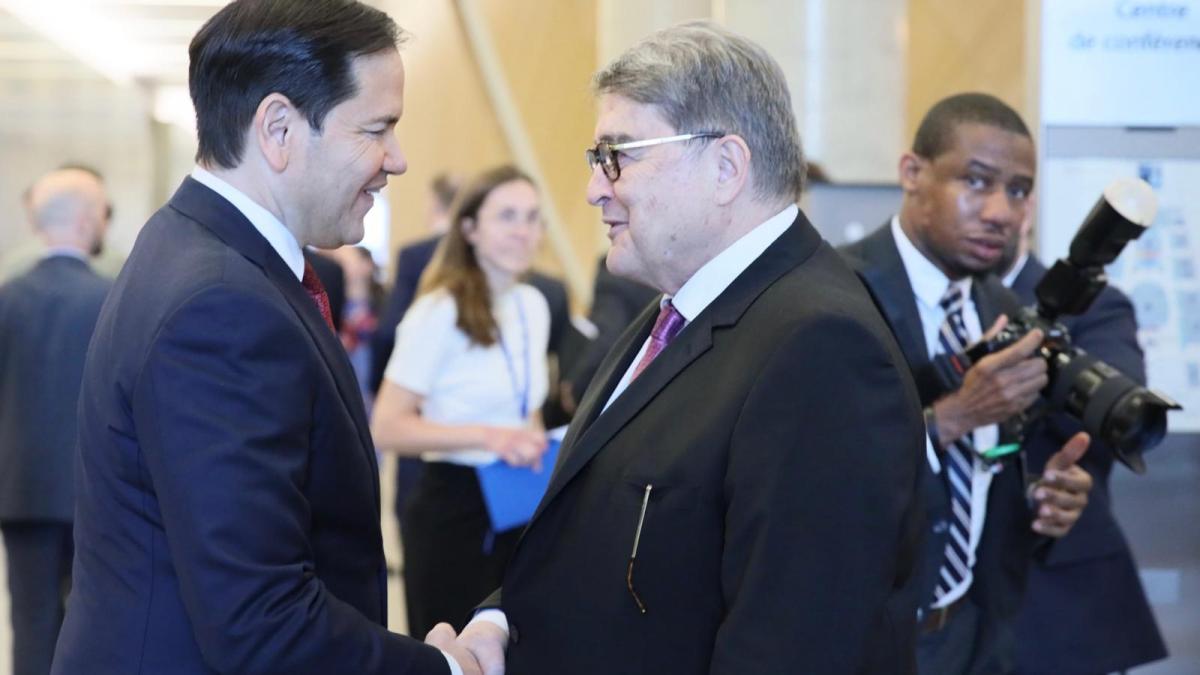 emil hurezeanu s a intalnit cu marco rubio ce a postat ministerul de externe despre strangerea de mana cu secretarul de stat american