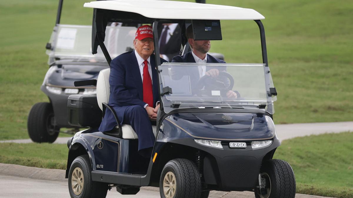 e revolutie trump joaca golf pentru a treia zi la rand dupa ce tarifele sale au facut prapad pe burse jlr suspenda livrarile in sua