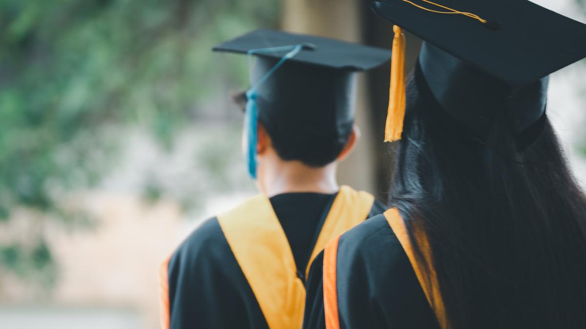 flynn a fost admis la o universitate din austria desi nu este om avea un portofoliu foarte frumos si interviul a fost reusit