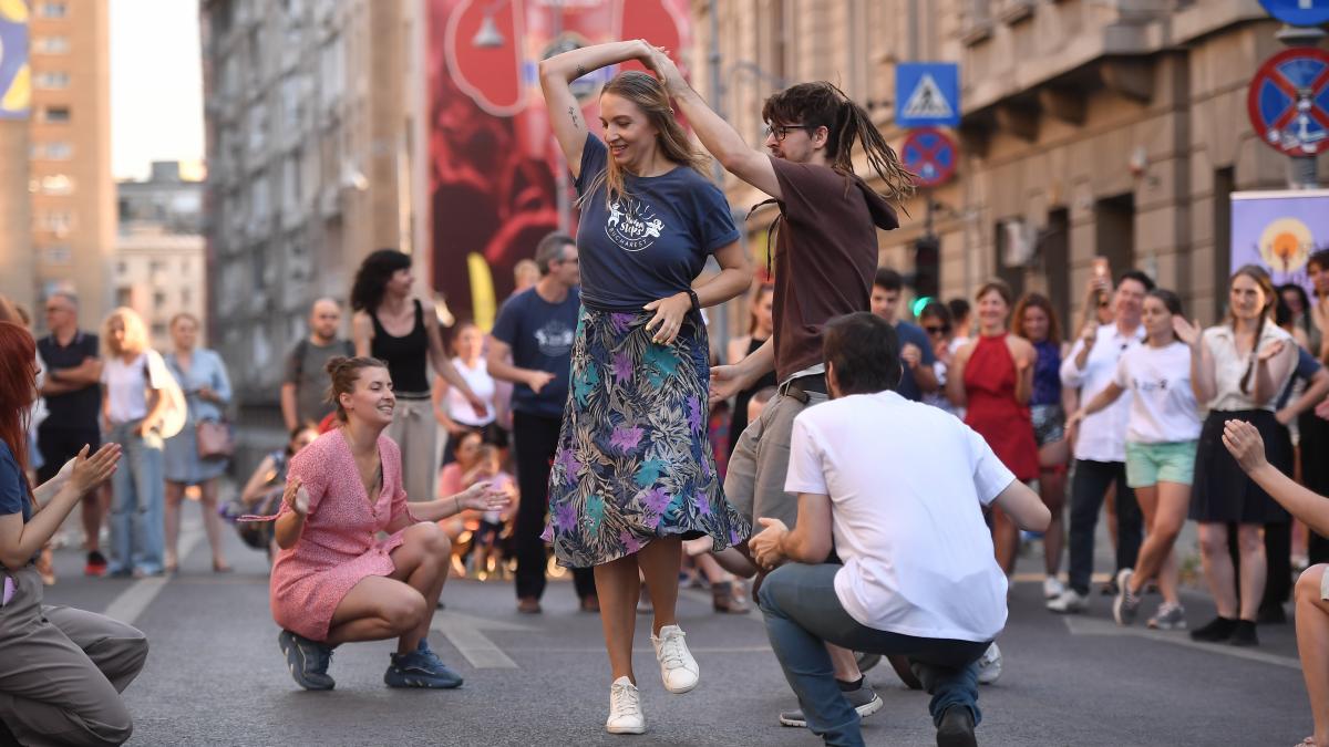 festivalul stradal strazi deschise pe calea victoriei