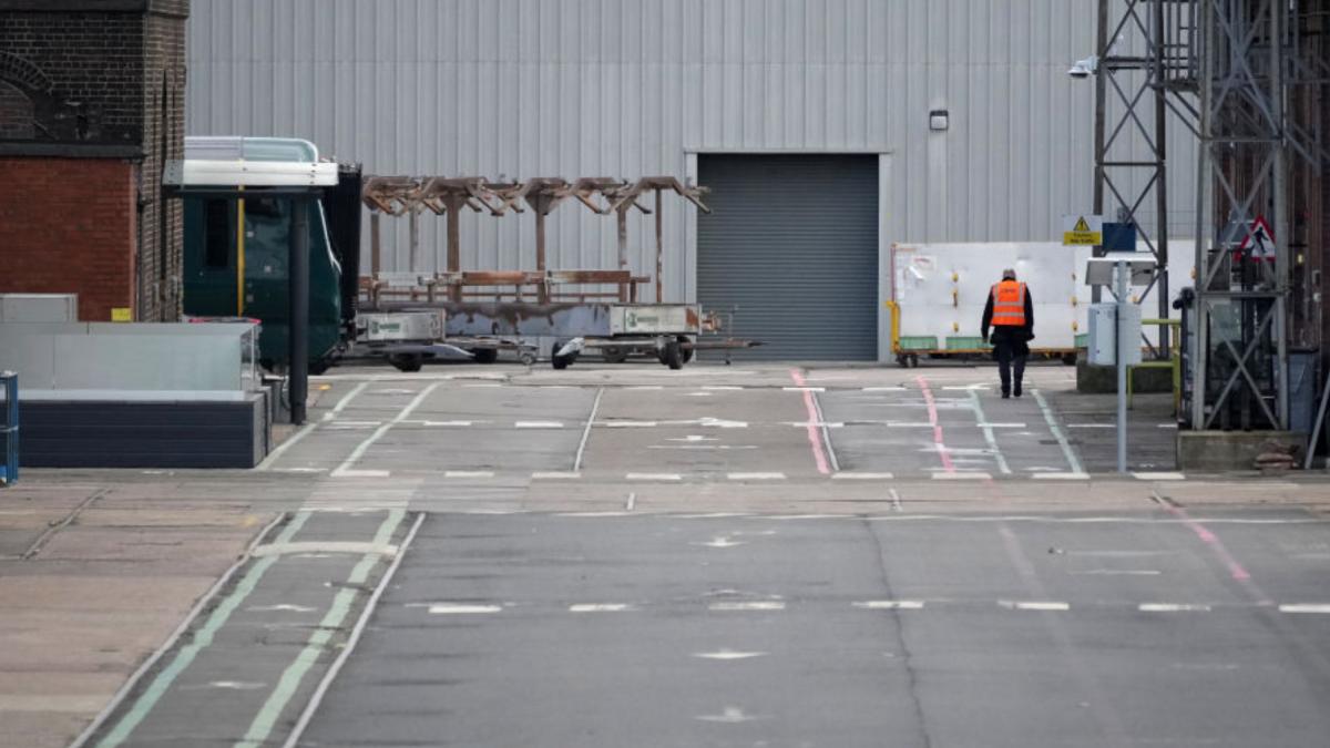 americanii inchid fabrica de vagoane astra rail de la arad aproape 700 de angajati vor fi concediati