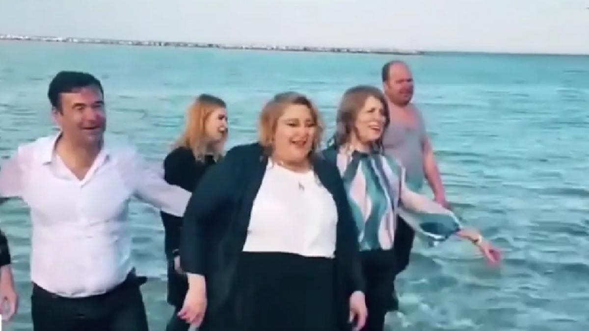 sosoaca in marea neagra cu membri partidului