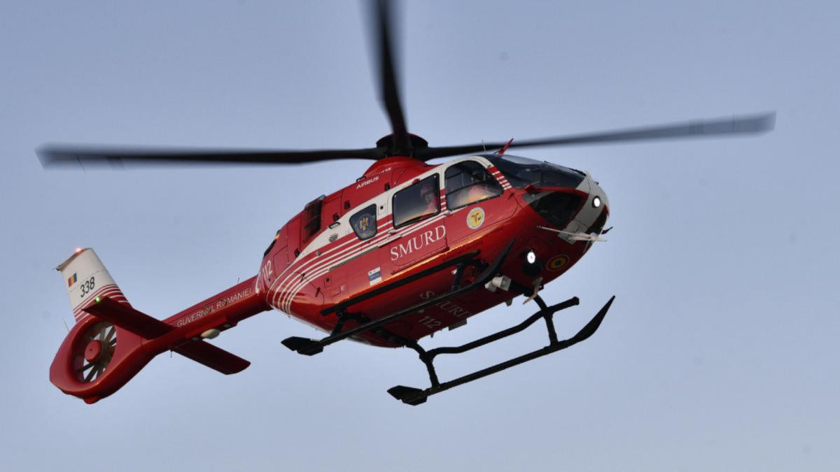 accident grav in timis un motociclist este ranit dupa ce a fost lovit de o masina a fost trimis elicopterul smurd