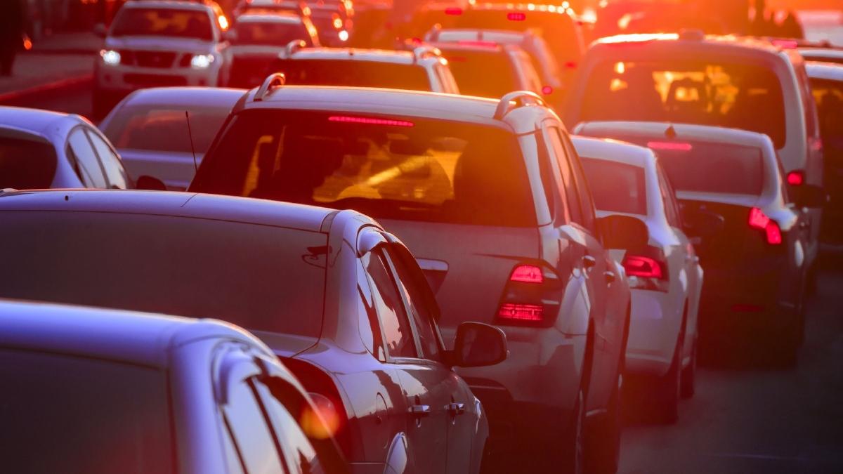 de astazi canada impune taxe vamale de 25 pentru masinile importate din sua