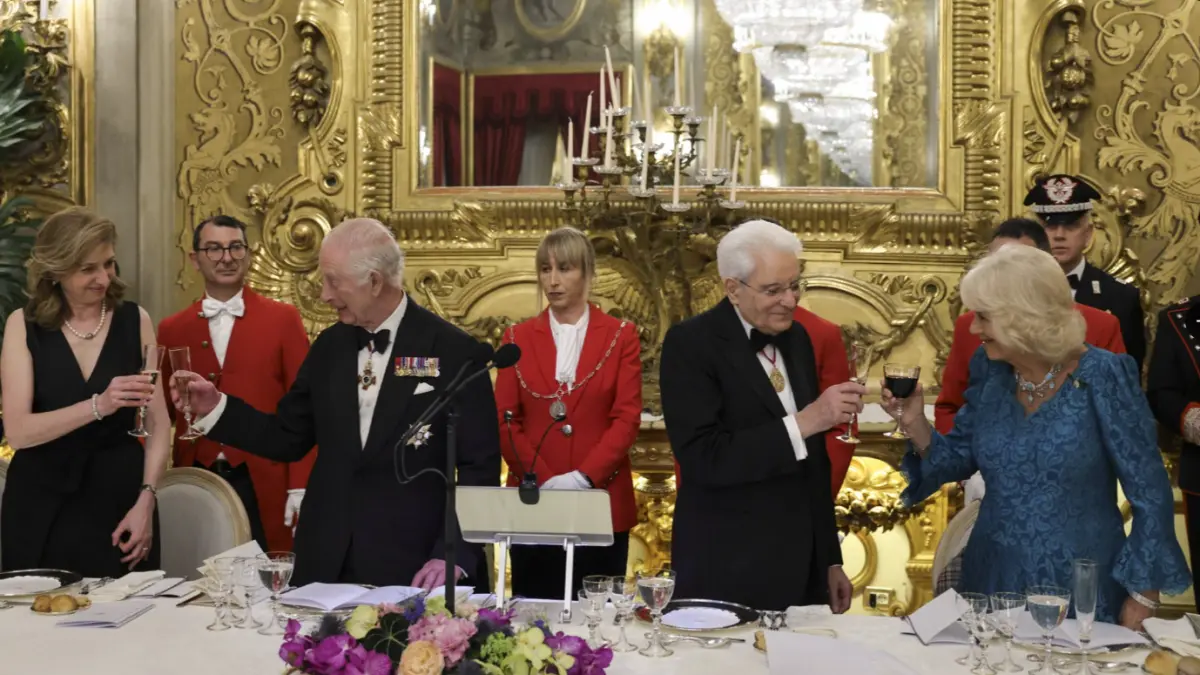 tinute si meniul de la dineul oficial oferit de presedintele italiei pentru regele charles de ce nu a purtat regina o tiara