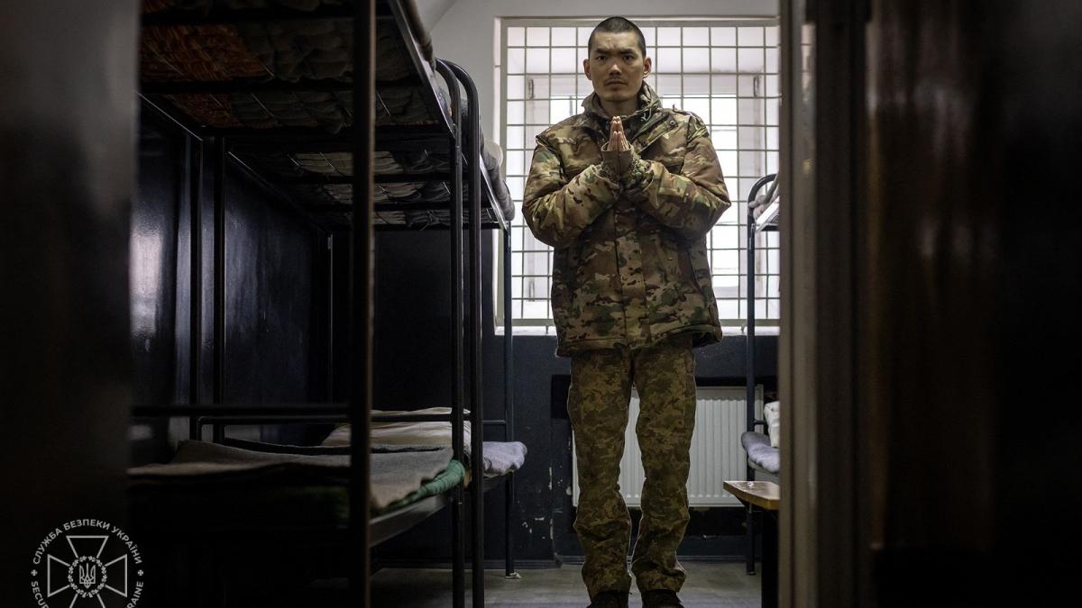 unul dintre soldatii chinezii capturati in ucraina a platit 3500 de dolari ca sa poata intra in armata rusiei