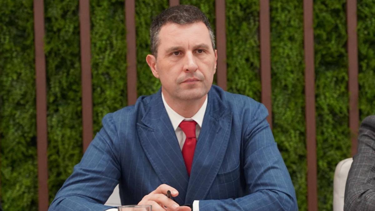 tanczos romania trebuie sa ia masuri de tip plasa de siguranta de protejare a industriilor ce pot fi afectate de tarifele lui trump