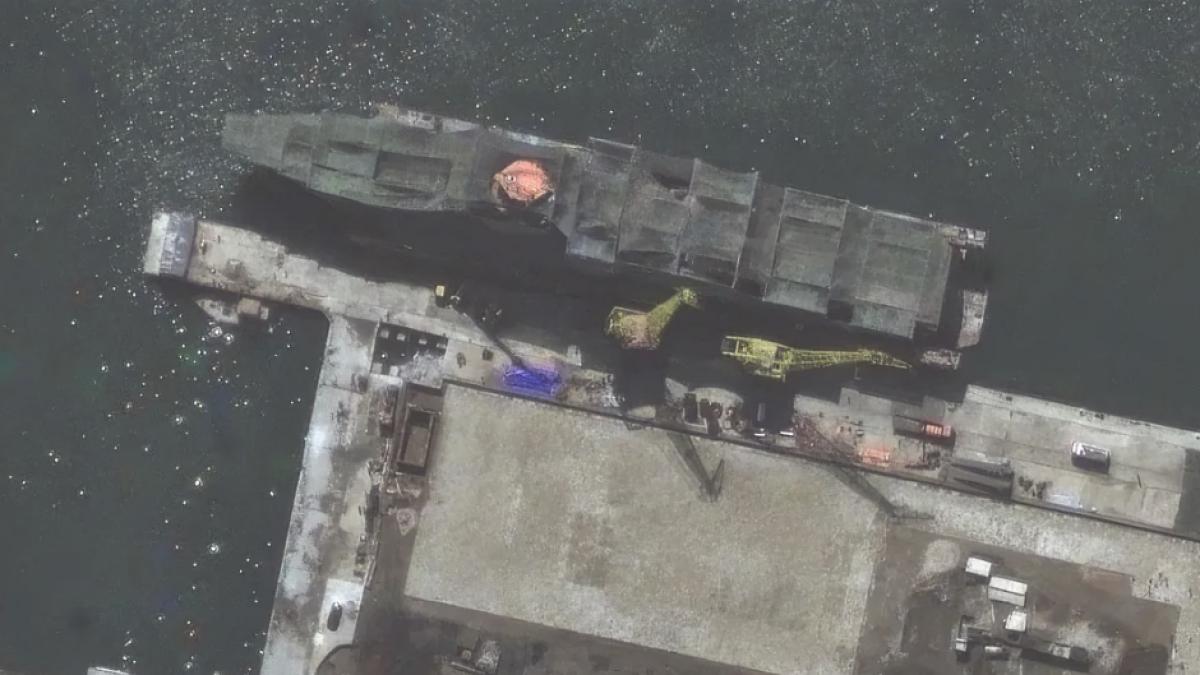 kim jong un isi face cea mai mare si mai puternica nava de razboi ce arata fotografii din satelit surprinse in coreea de nord