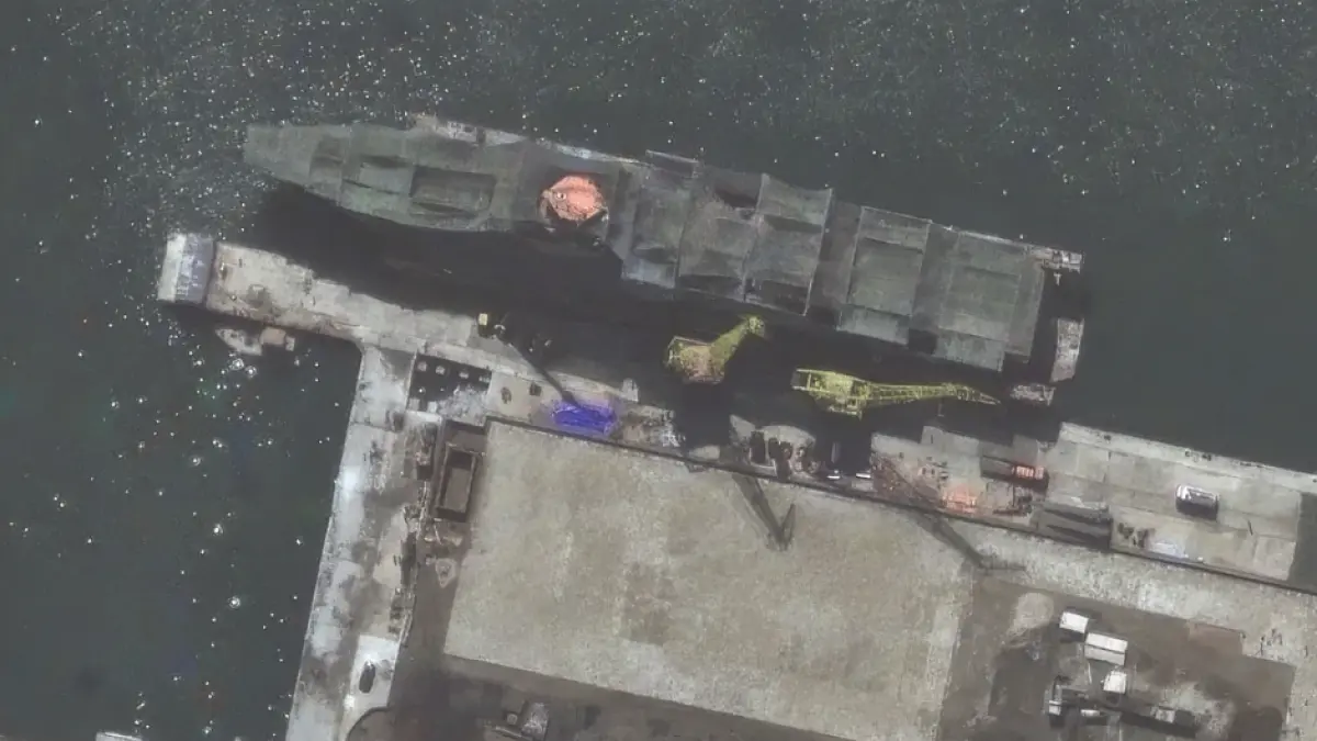 kim jong un isi face cea mai mare si mai puternica nava de razboi ce arata fotografii din satelit surprinse in coreea de nord