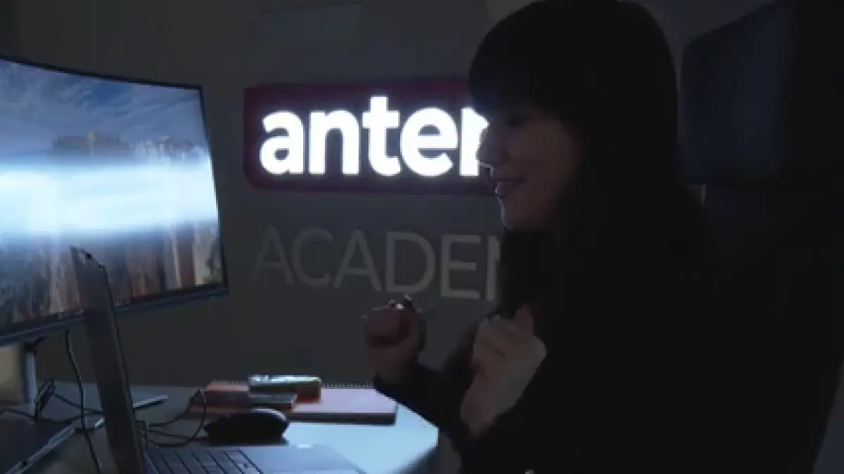 au inceput cursurile de inteligenta artificiala la antena academy cum poate fi folosita ai in design si publicitate