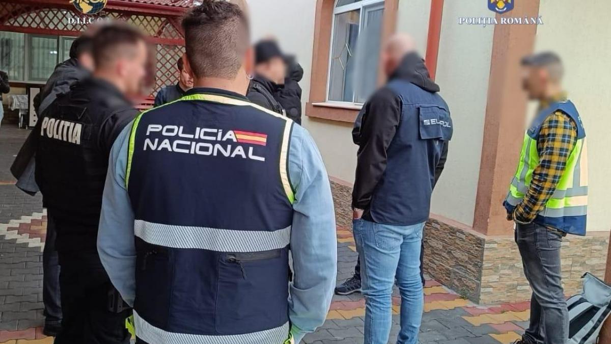 traficantii de copii din tandarei care au speriat anglia acum 15 ani s au mutat in spania cum comiteau jafuri cu metoda imbratisarii