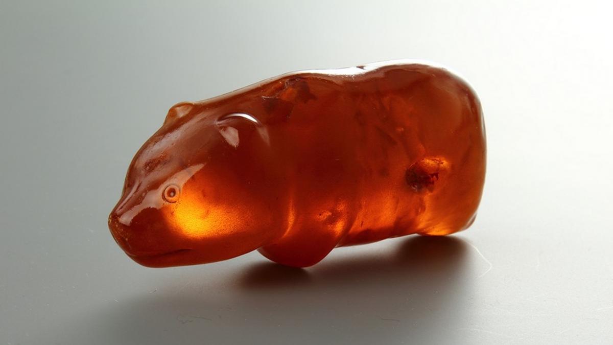 ursuletul gumos din epoca de piatra care uimeste arheologii figurina ar fi fost o amuleta preistorica