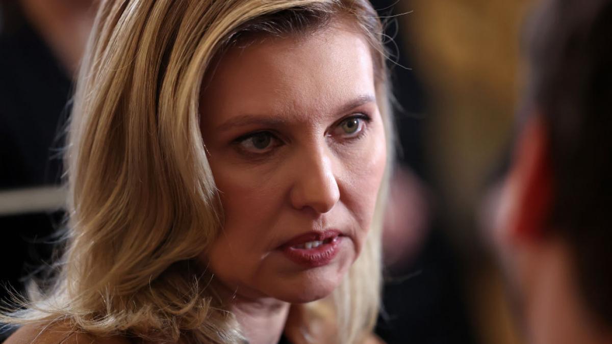 olena zelenska a fugit in secret in europa si si a luat bugatti cum sunt mintiti rusii despre prima doamna a ucrainei