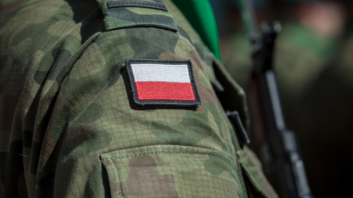 polonia trimite mai multi soldati si o unitate de protectie impotriva razboiului chimic in letonia pentru a apara flancul estic al nato