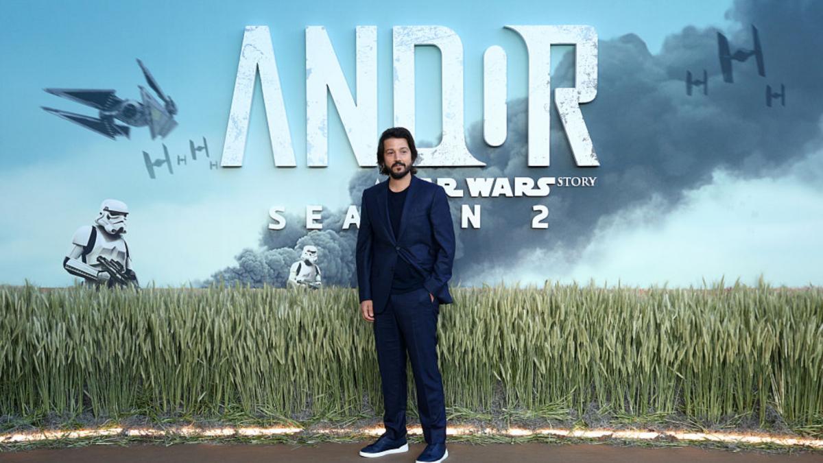 andor cum au inspirat anii de gangster ai tanarului iosif stalin seria star wars si un jaf pus la cale de soso apare in serial andor cum au inspirat anii de gangster ai tanarului iosif stalin seria star wars si un jaf pus la cale de soso apare in serial