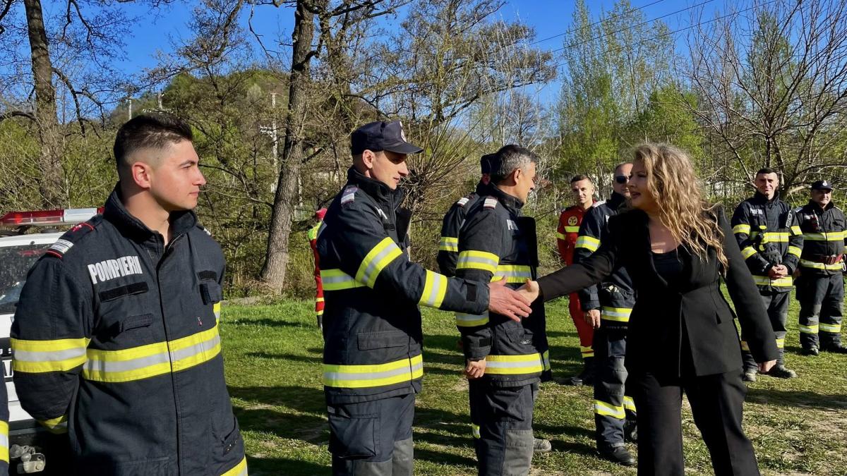 prefectul de arges a anuntat ca incendiul puternic de la cetateni a fost momentan lichidat