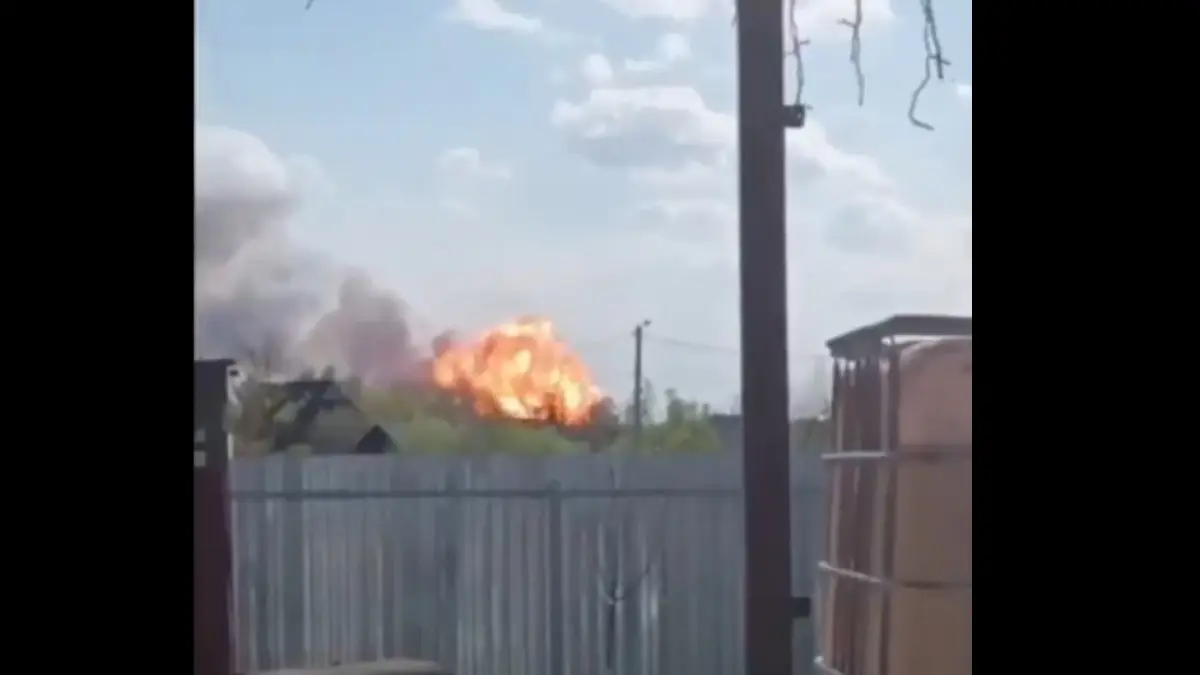 momentul in care un depozit important de munitie de langa moscova a explodat doua localitati intregi au fost evacuate