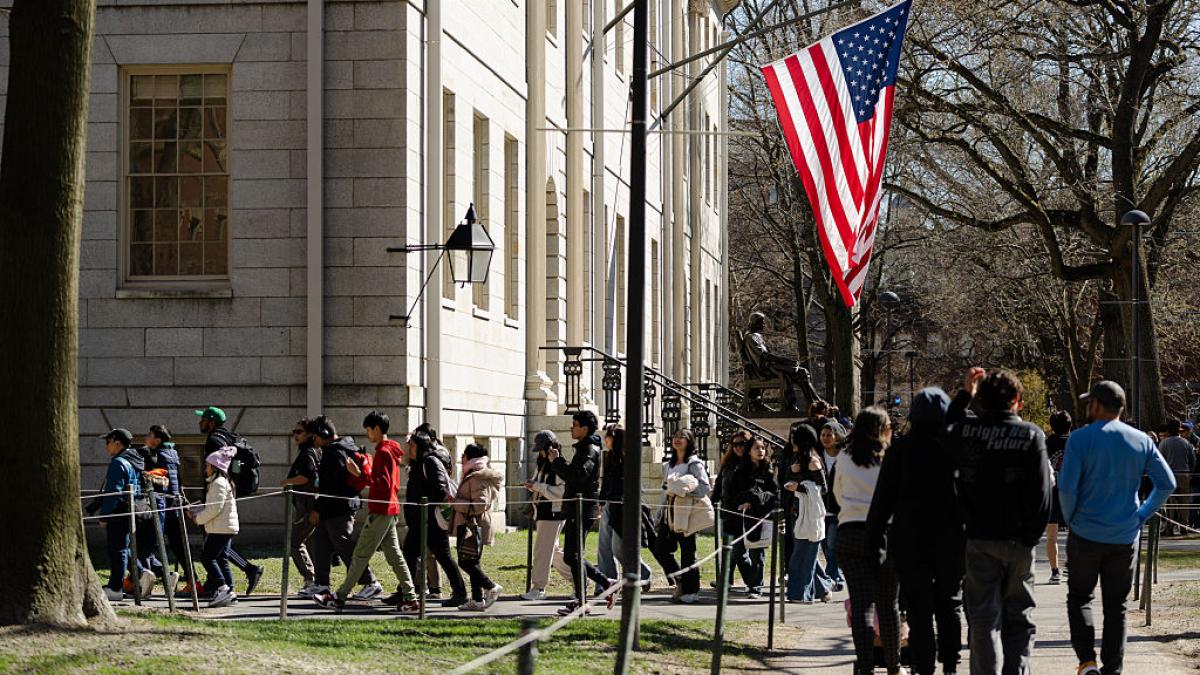 universitatea harvard a dat in judecata administratia trump conflictul pentru bani si libertate academica atinge punctul culminant
