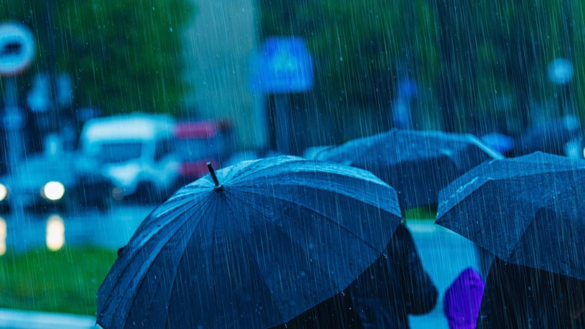 vremea se schimba brusc dupa zilele de vara urmeaza temperaturi de 10 19 grade ne apropiem de normalul termic al perioadei