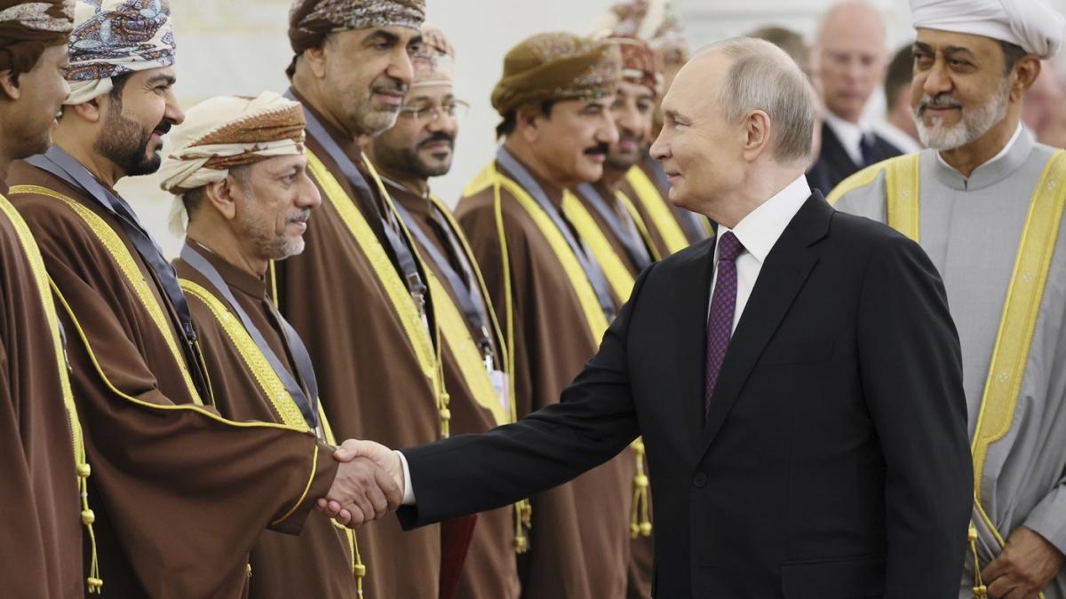 alerta la kremlin membrii unei delegatii straine au vrut sa intre cu un pumnal la intalnirea cu putin alerta la kremlin membrii unei delegatii straine au vrut sa intre cu un pumnal la intalnirea cu putin