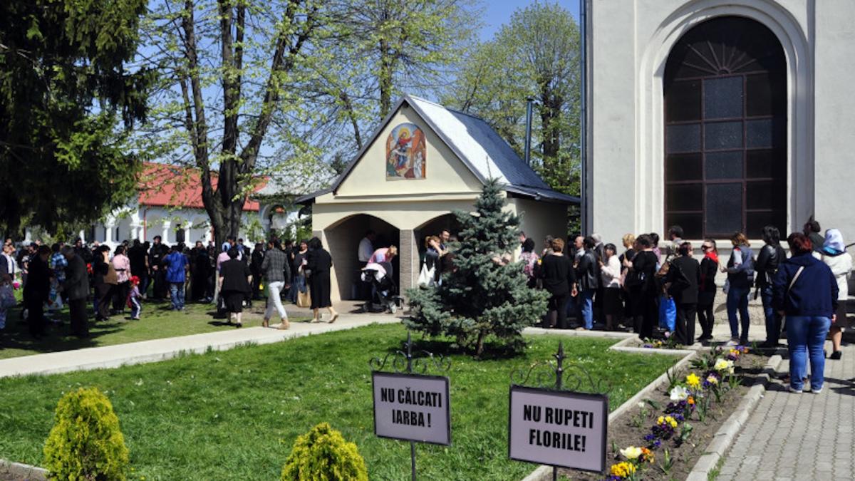 izvorul tamaduirii de la manastirea ghighiu de ce se spune ca apa este facatoare de minuni