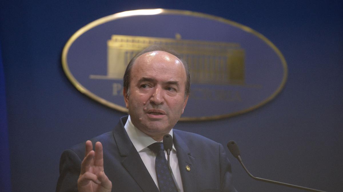 tudorel toader despre hotararea judecatorului de la ploiesti care vrea sa aduca turul 2 inapoi are zero efecte tudorel toader despre hotararea judecatorului de la ploiesti care vrea sa aduca turul 2 inapoi are zero efecte
