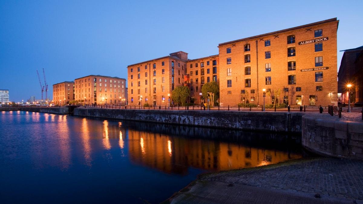 un oras in care merg sute de romani introduce o taxa de turist pentru vizitatorii care raman peste noapte