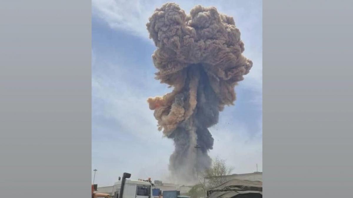 explozie uriasa la cea mai mare baza navala din iran