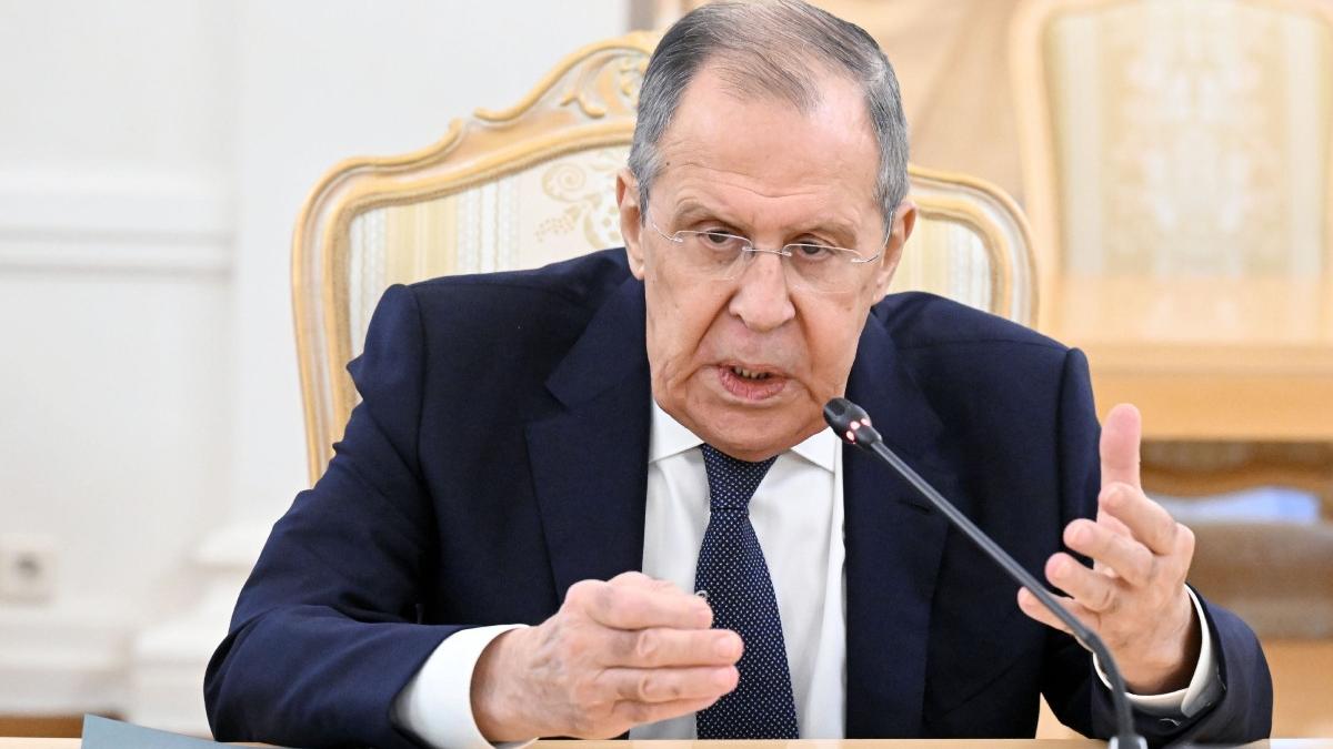 Lavrov s-a enervat într-un interviu pentru CBS: „Nu ma ascultați!”. „Vom continua să lovim tinte militare in Ucraina”