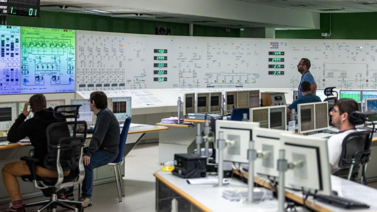 sua construiesc o centrala americana in tara nato si ue de unde trump ar intentiona sa retraga soldati