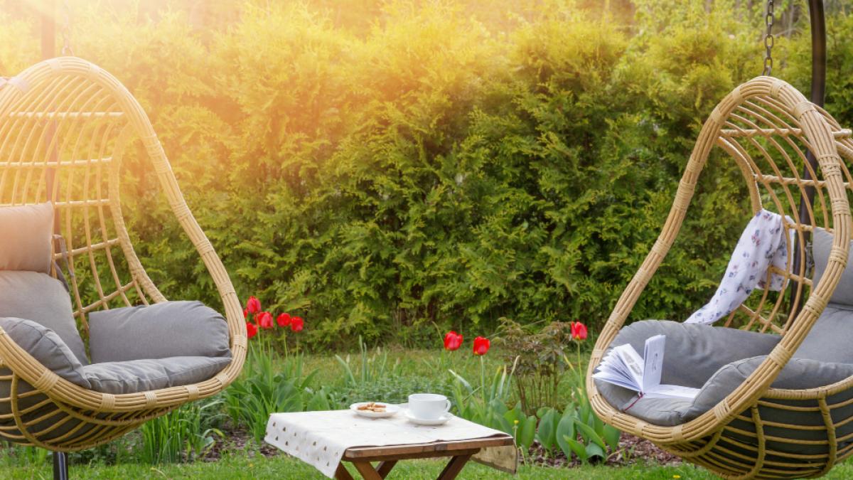 balansoare de gradina combinatia perfecta dintre confort si eleganta in spatiul exterior