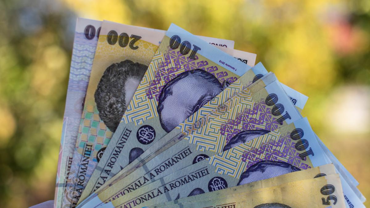 cum poti economisi chiar si cu un salariu mediu