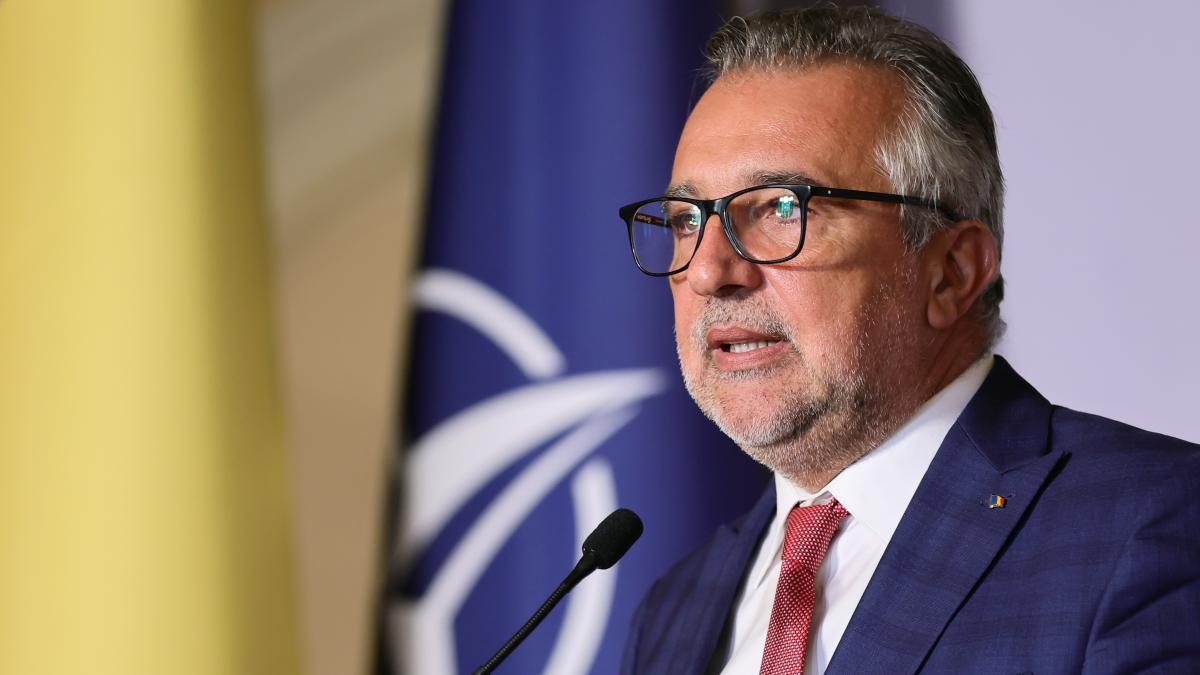 lucian romascanu despre demisia lui marcel ciolacu gestul normal probabil ca asta este