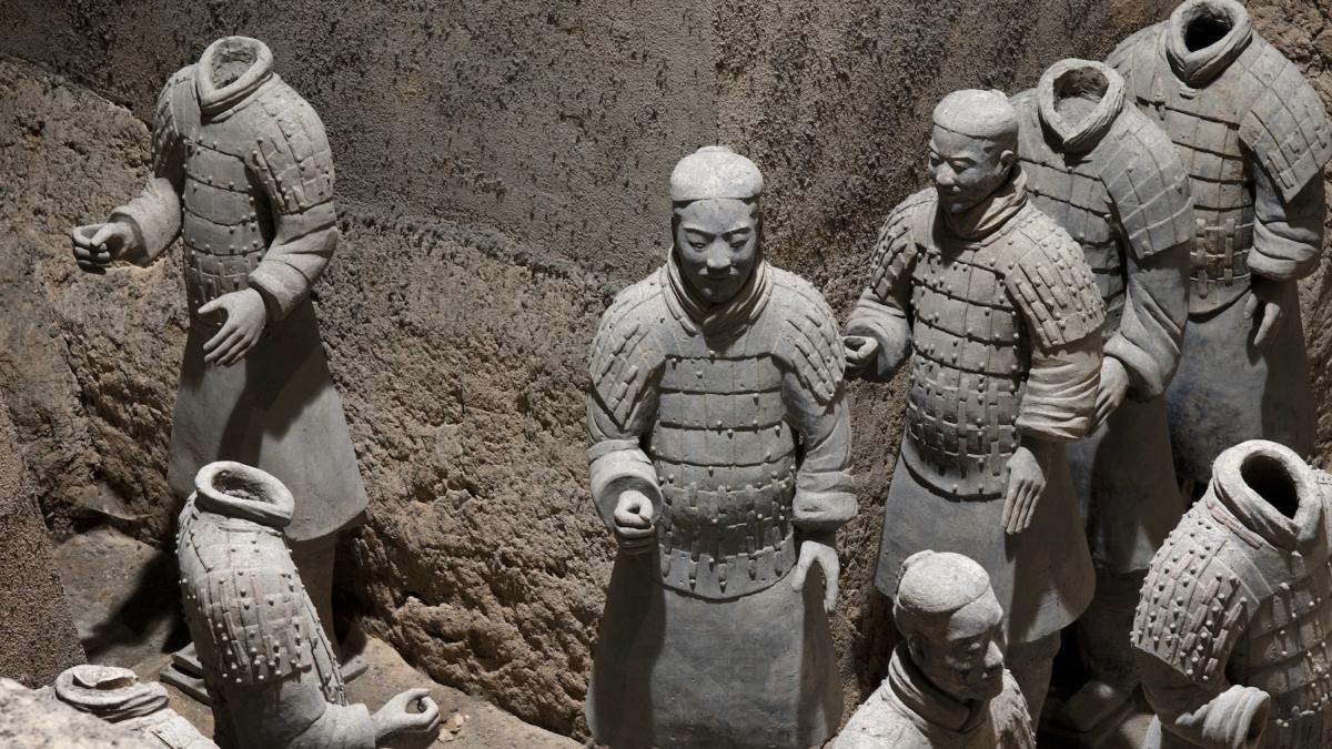 arheologilor le este frica sa deschida mormantul imparatului qin shi huang capcane mortale si riscuri de contaminare arheologilor le este frica sa deschida mormantul imparatului qin shi huang capcane mortale si riscuri de contaminare