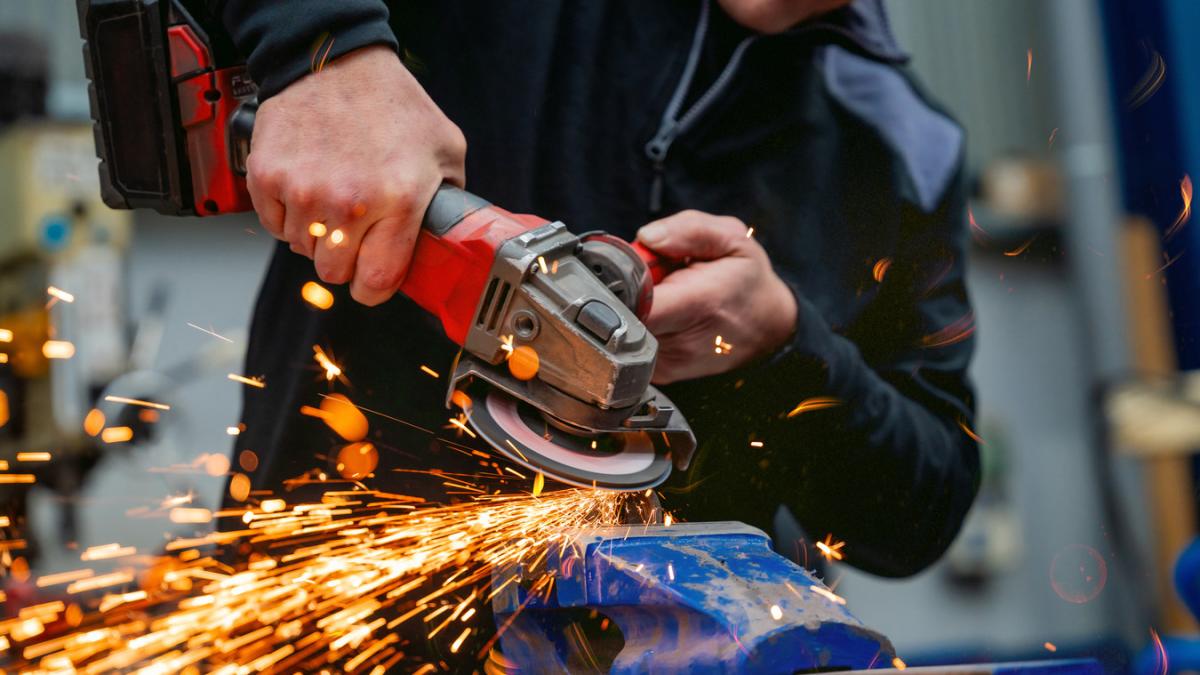 de ce este polizorul unghiular esential pentru proiectele diy