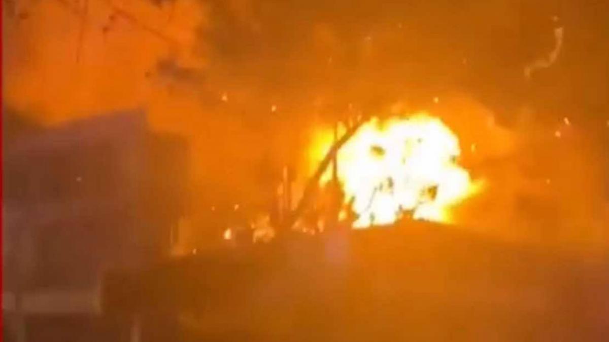 pakistanului a lansat un nou atac in nordul indiei explozii pe aeroporturile din jammu si kashmir