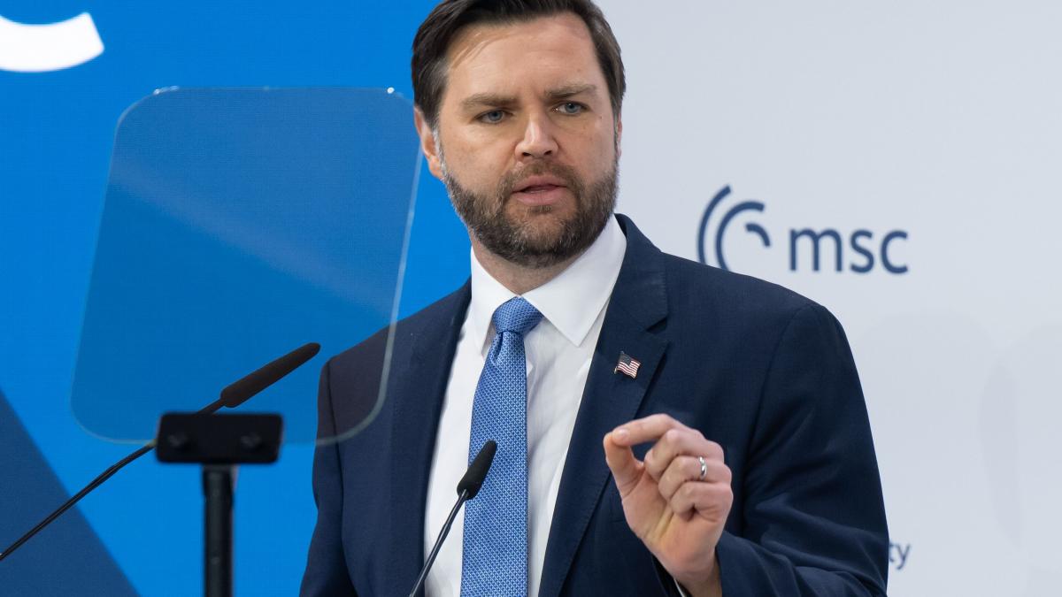 jd vance a dezvaluit ca rusia a cerut la negocierile cu sua bucati din ucraina pe care nu le a cucerit
