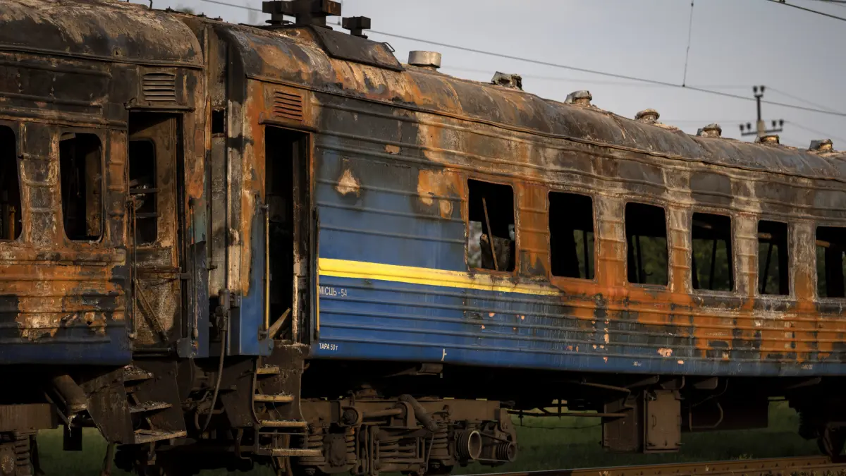putin ignora propunerea de armistitiu si bombardeaza masiv ucraina un tren a fost lovit de drone lovituri si in odesa