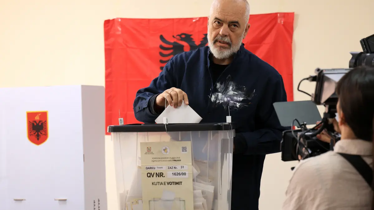 socialistii lui edi rama a patra victorie consecutiva in alegerile parlamentare din albania rama a promis aderarea la ue pana in 2030