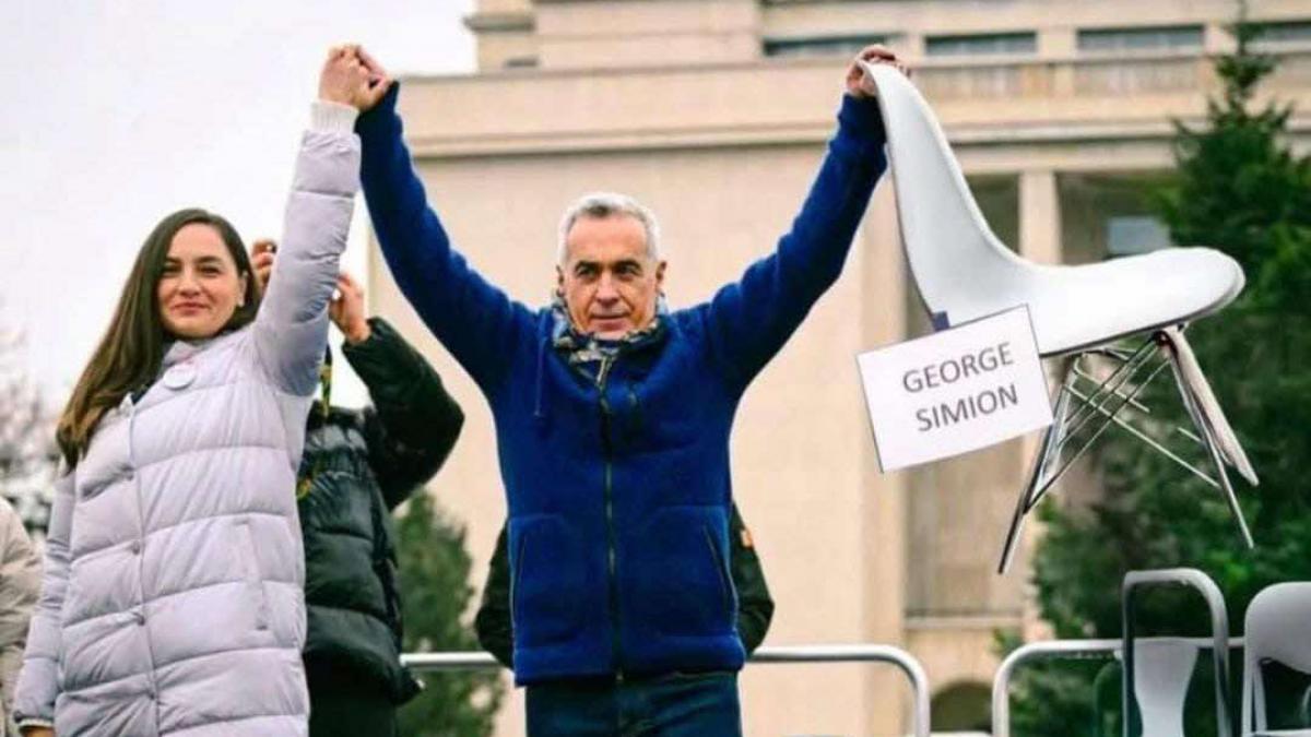 Festival de meme și ironii în online pe seama lui George Simion. "Stăteam liniștit și, dintr-o dată, Simion la mine în bucătărie"