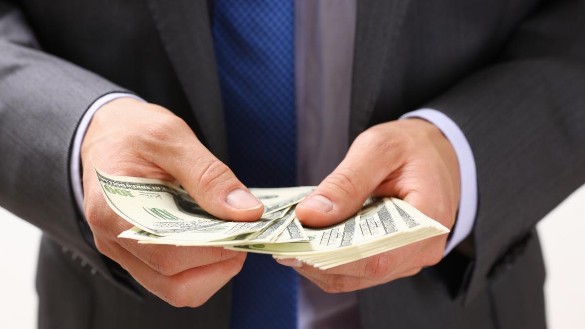 Țara vecină cu România în care în fiecare zi apare un milionar. Numărul "bogaților" a explodat