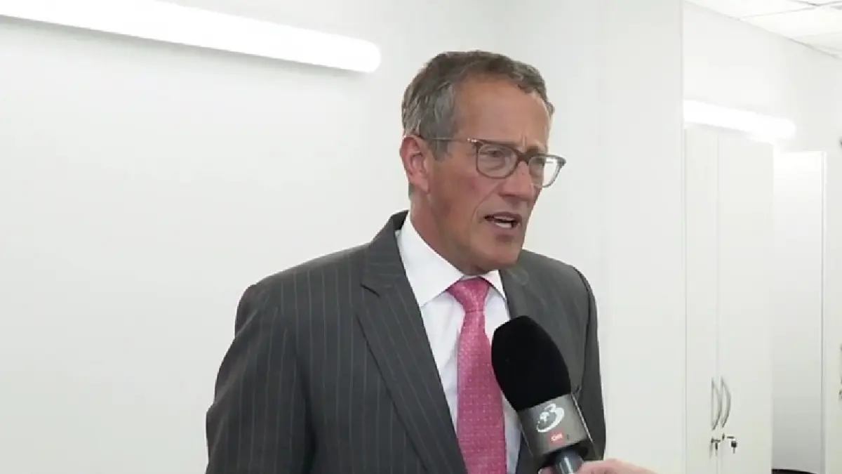 celebrul richard quest despre riscul unei crize economice la scara globala riscul unei recesiuni majore s a redus dar nu a disparut