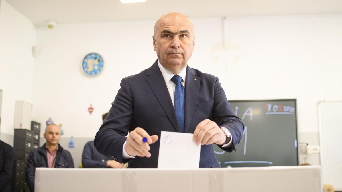 ilie bolojan il felicita pe nicusor dan si le multumeste romanilor care au iesit in numar mare la vot indiferent de optiune