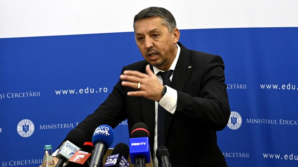 un raport al ministerului educatiei arata ca educatie preuniversitara este ineficienta reprezentand un risc de securitate nationala