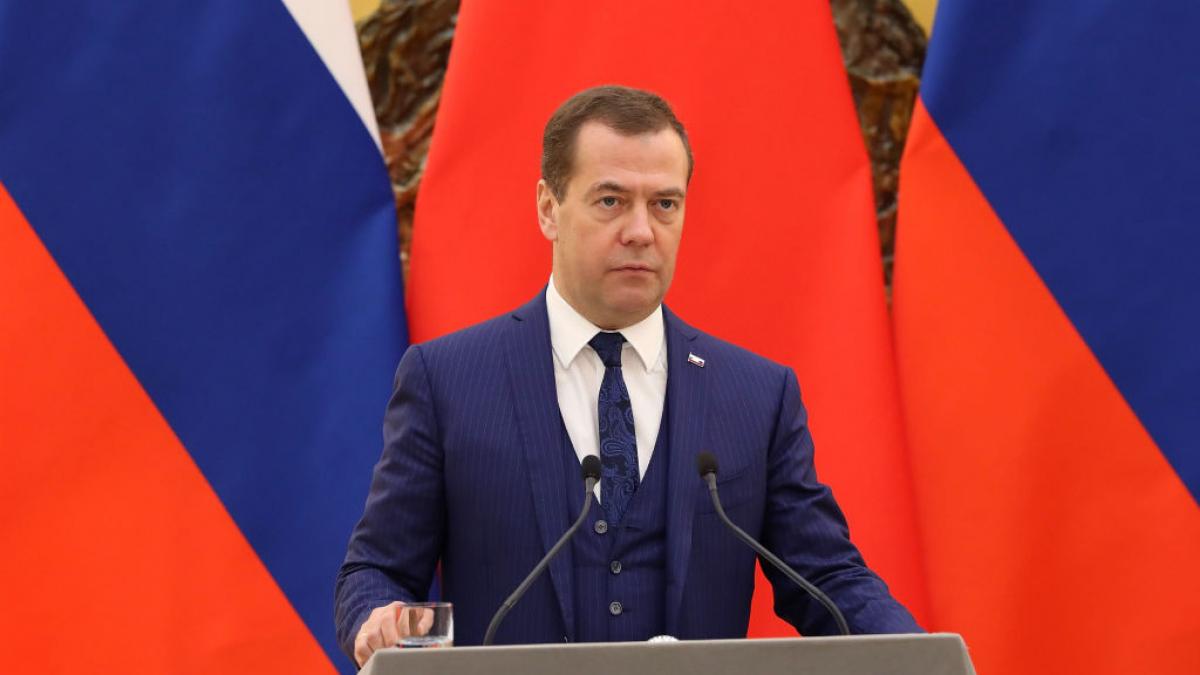 medvedev ameninta din nou ucraina si spune ca va trebui sa capituleze neconditionat daca nu accepta pretentiile rusiei