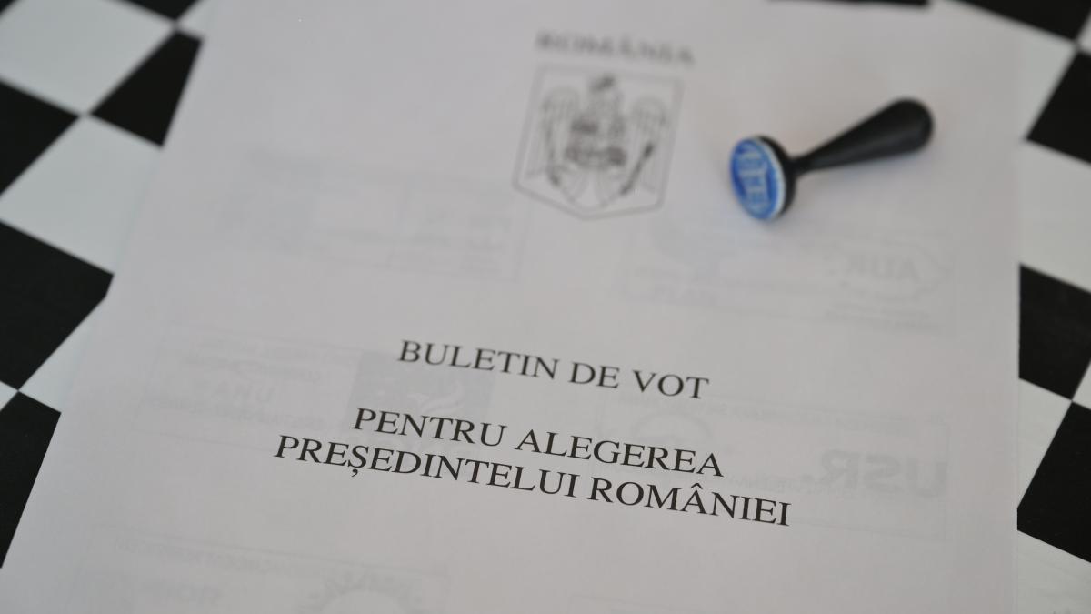 o sectie de votare din alba iulia a incurcat rezultatele din turul 2 cele 690 de voturi pentru nicusor dan au fost trecute la simion