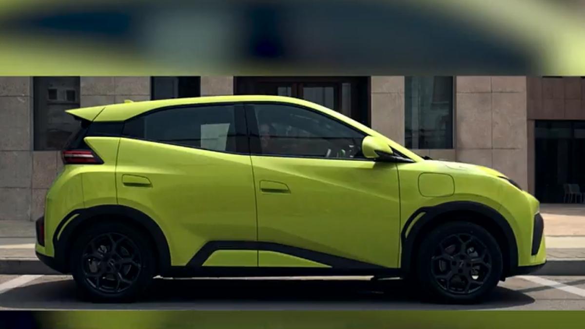 masinile electrice chinezesti au ajuns in romania au dotari high tech si un pret accesibil