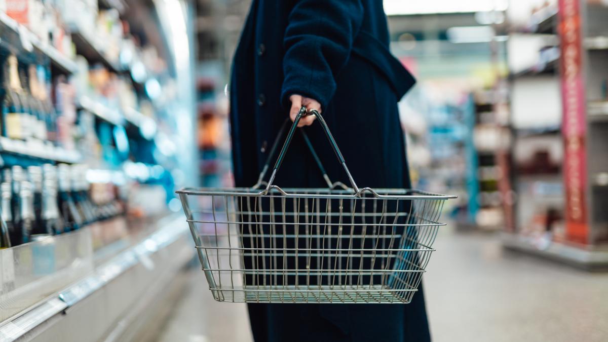 alerta alimentara in romania slanina cu boia contaminata cu o bacterie periculoasa retrasa de la vanzare din magazinele penny