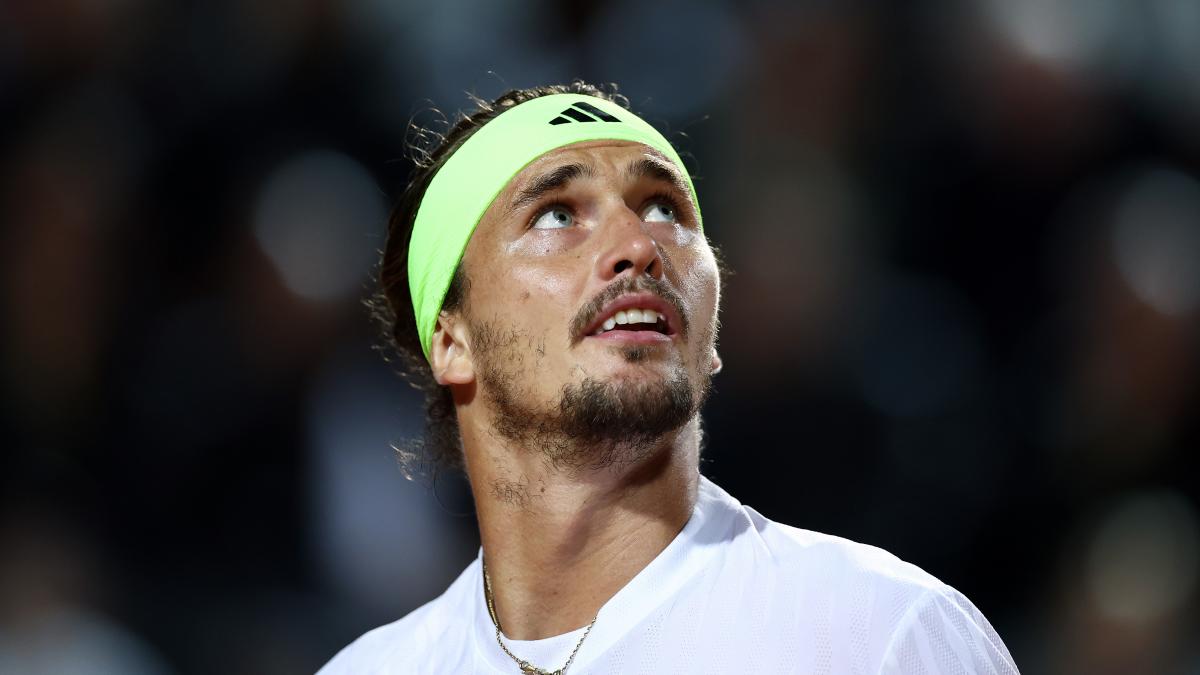 avionul lui alexander zverev a fost lovit de fulger tenismenul se indrepta catre roland garros a trebuit sa abandonam aeronava